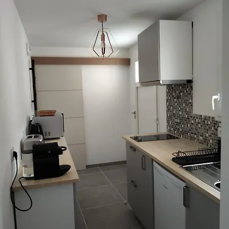 Maison De Village Lägenhet Renaison